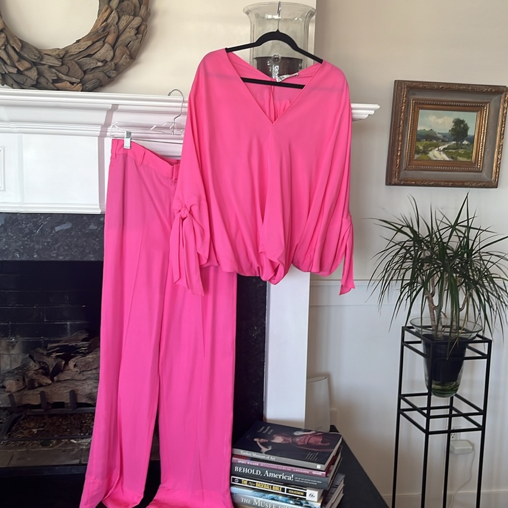 Zara top and bottom from Zara in Paris! Both are a size M